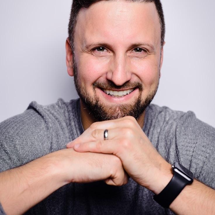 Portrait of Priya Desai meditation instructor